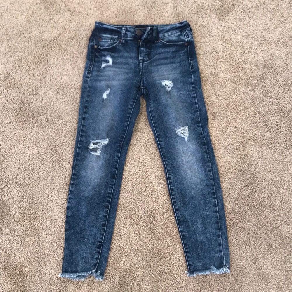 ACID WASH RIPPED JEANS